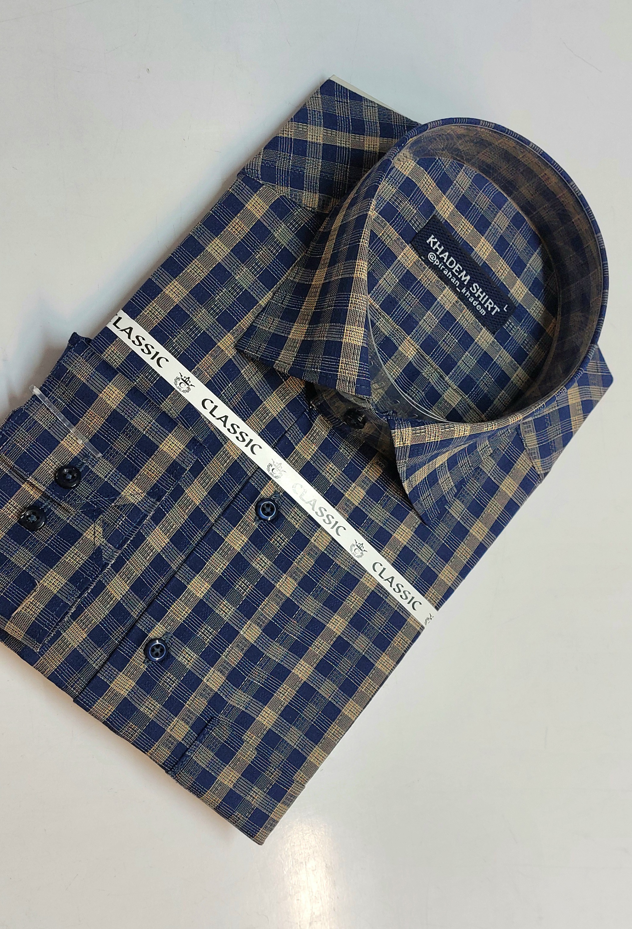 خط سورمه ای تیره